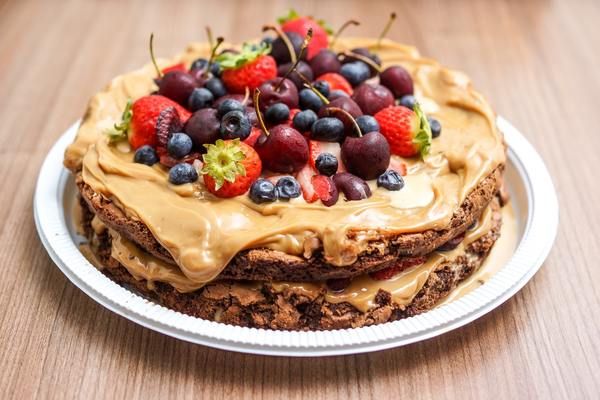 baked-berries-cake-1291712.jpg