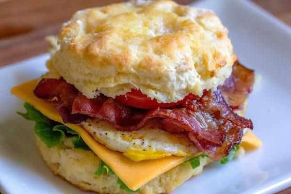 bacon-biscuit-cheese-139746.jpg